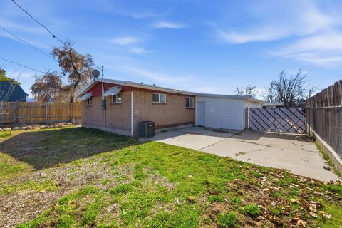 Tiny photo for 151 W 700 N, Clearfield, UT 84015 (MLS # 2140121)