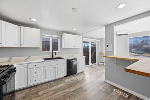Tiny photo for 151 W 700 N, Clearfield, UT 84015 (MLS # 2140121)