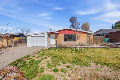 Tiny photo for 151 W 700 N, Clearfield, UT 84015 (MLS # 2140121)