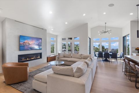 Tiny photo for 1536 E TRAIL CREST CT, Draper, UT 84020 (MLS # 2137426)