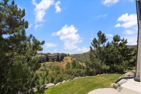 Tiny photo for 1536 E TRAIL CREST CT, Draper, UT 84020 (MLS # 2137426)