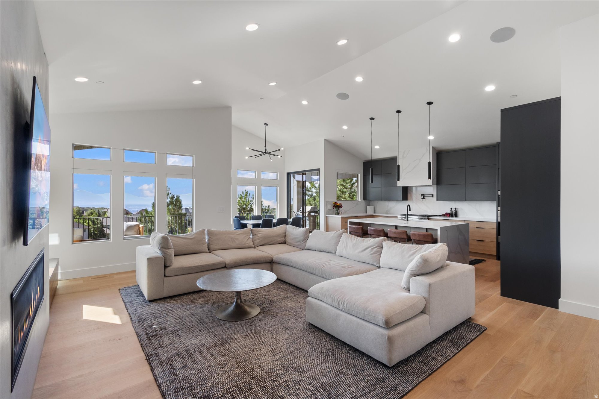 DEER RIDGE - Residential