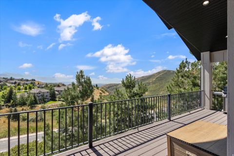 Tiny photo for 1536 E TRAIL CREST CT, Draper, UT 84020 (MLS # 2137426)