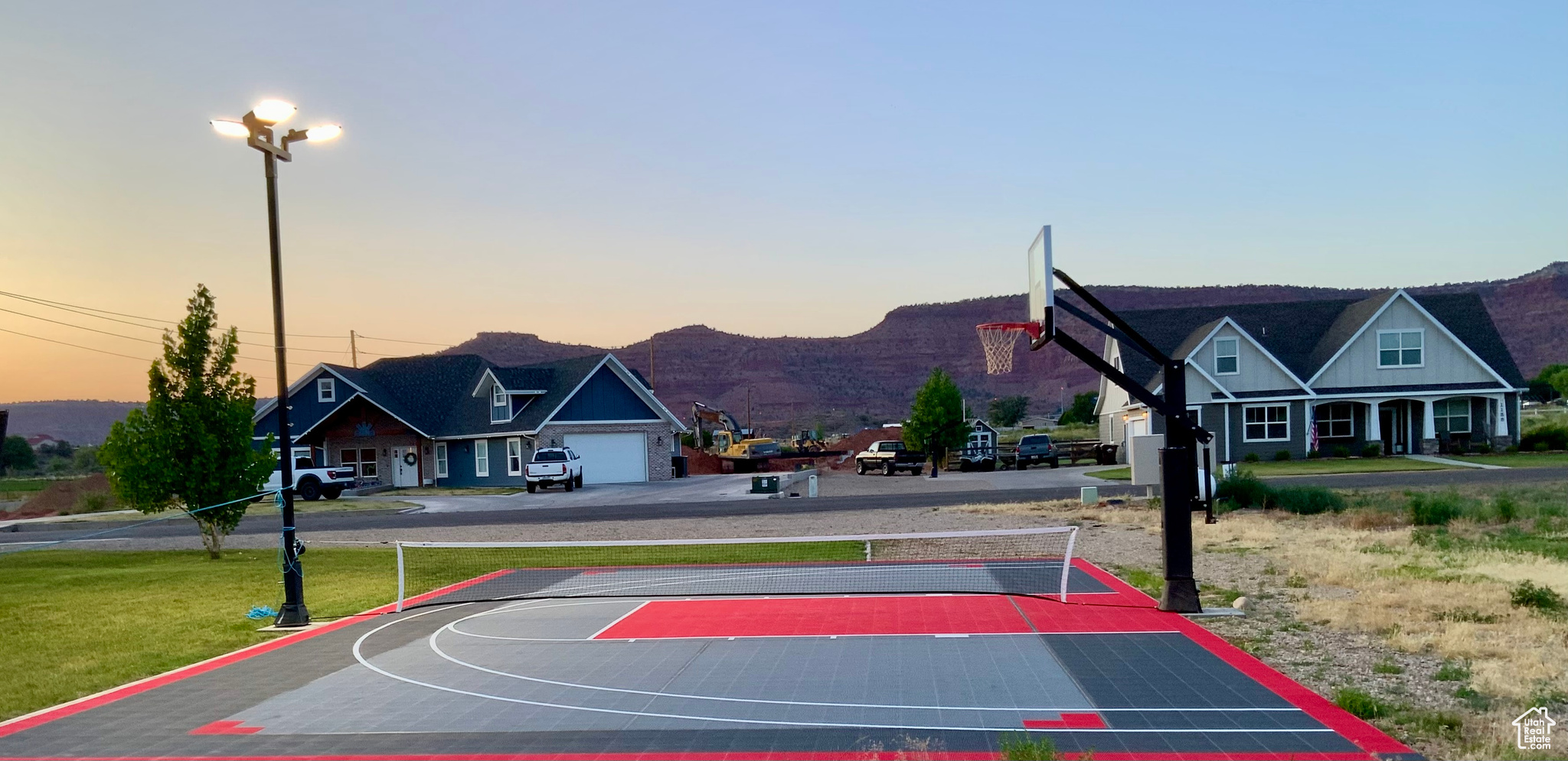 COUNTRY ESTATES - Residential