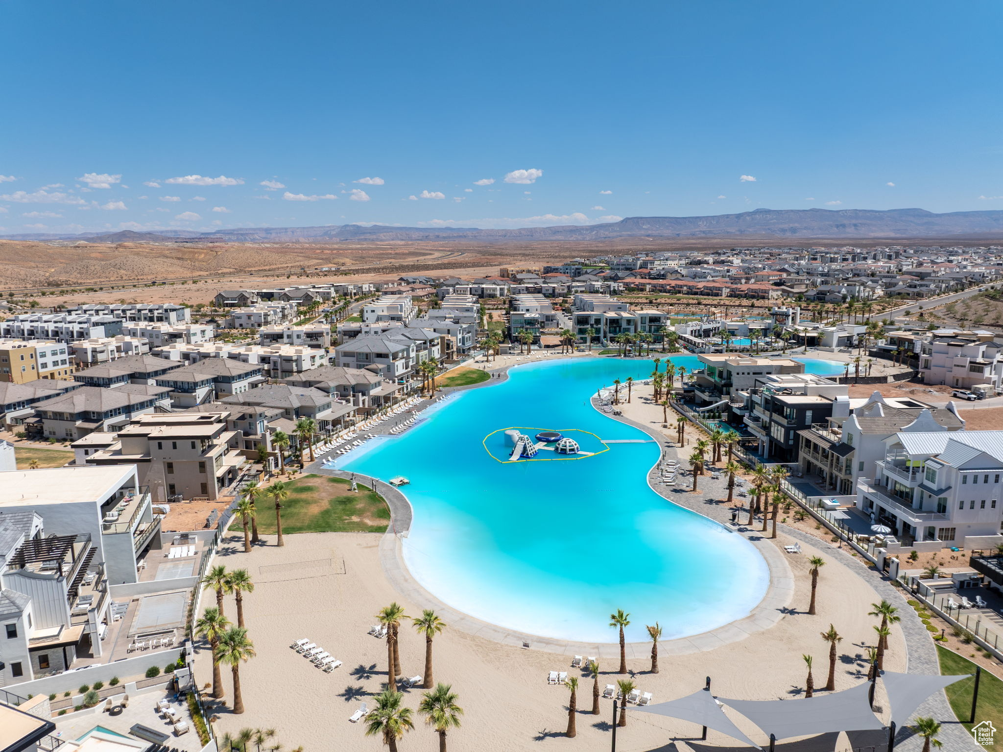 DESERT COLOR SKYLINE CONDOMINIUMS - Residential