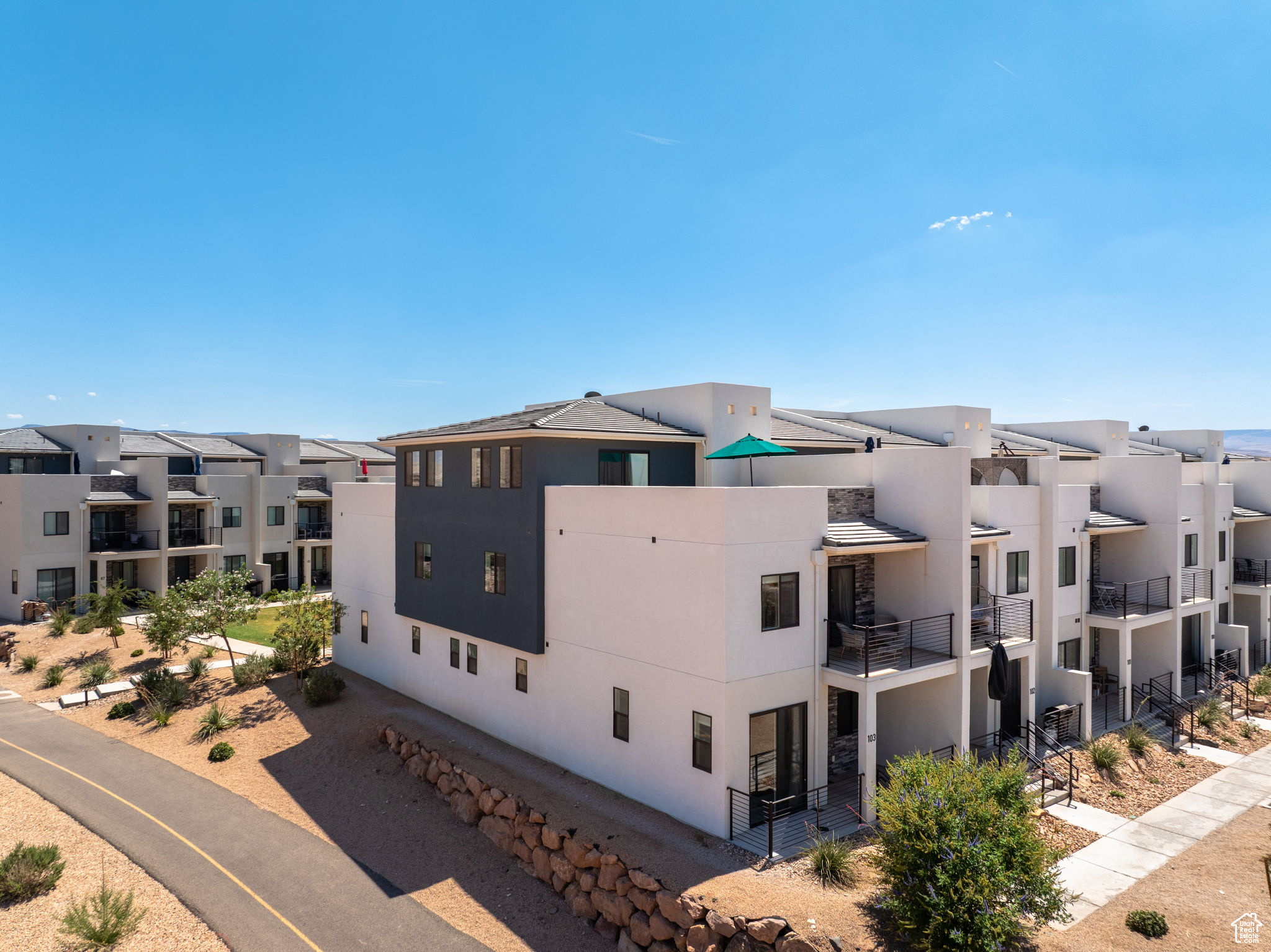 DESERT COLOR SKYLINE CONDOMINIUMS - Residential