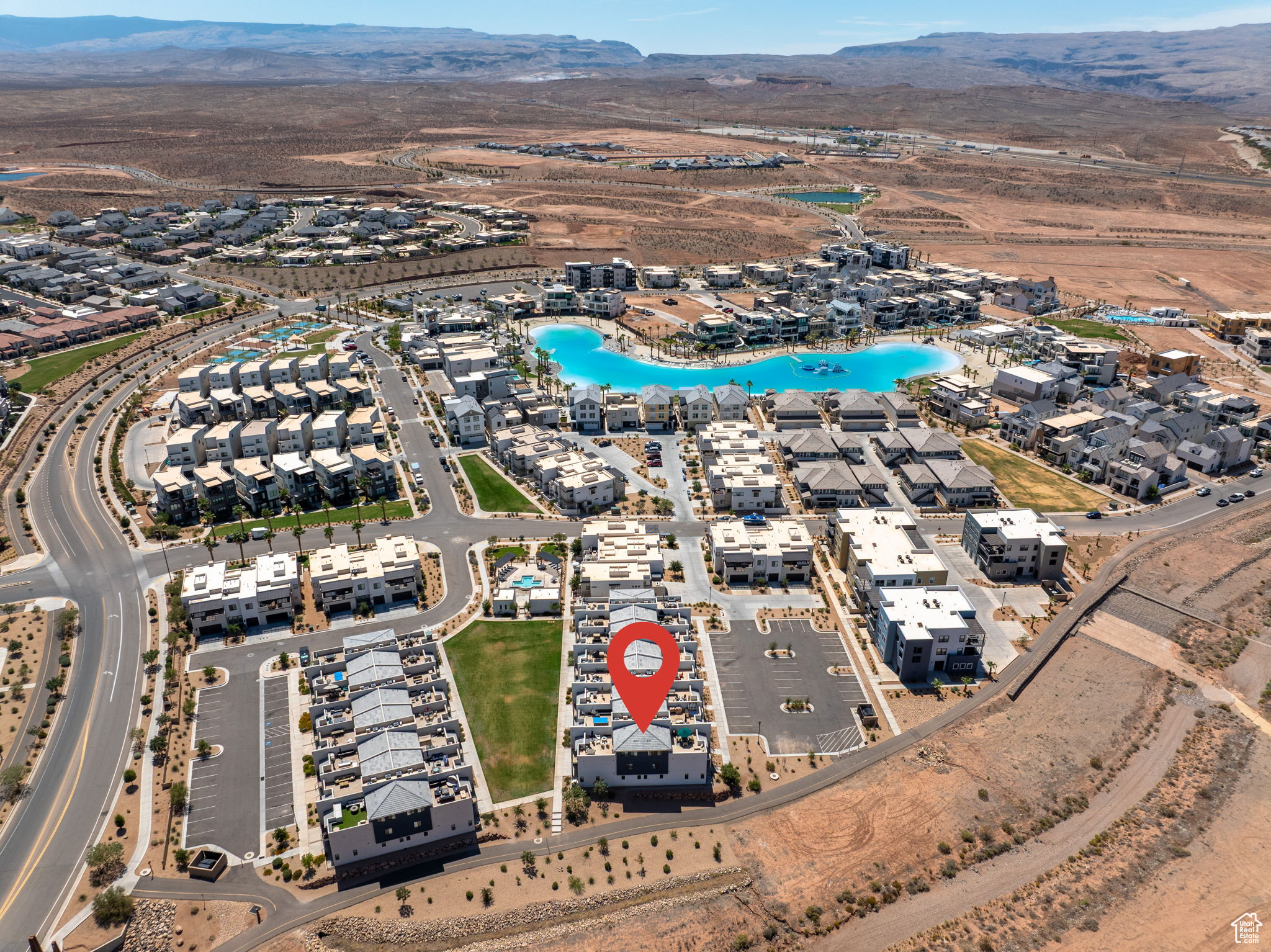 DESERT COLOR SKYLINE CONDOMINIUMS - Residential