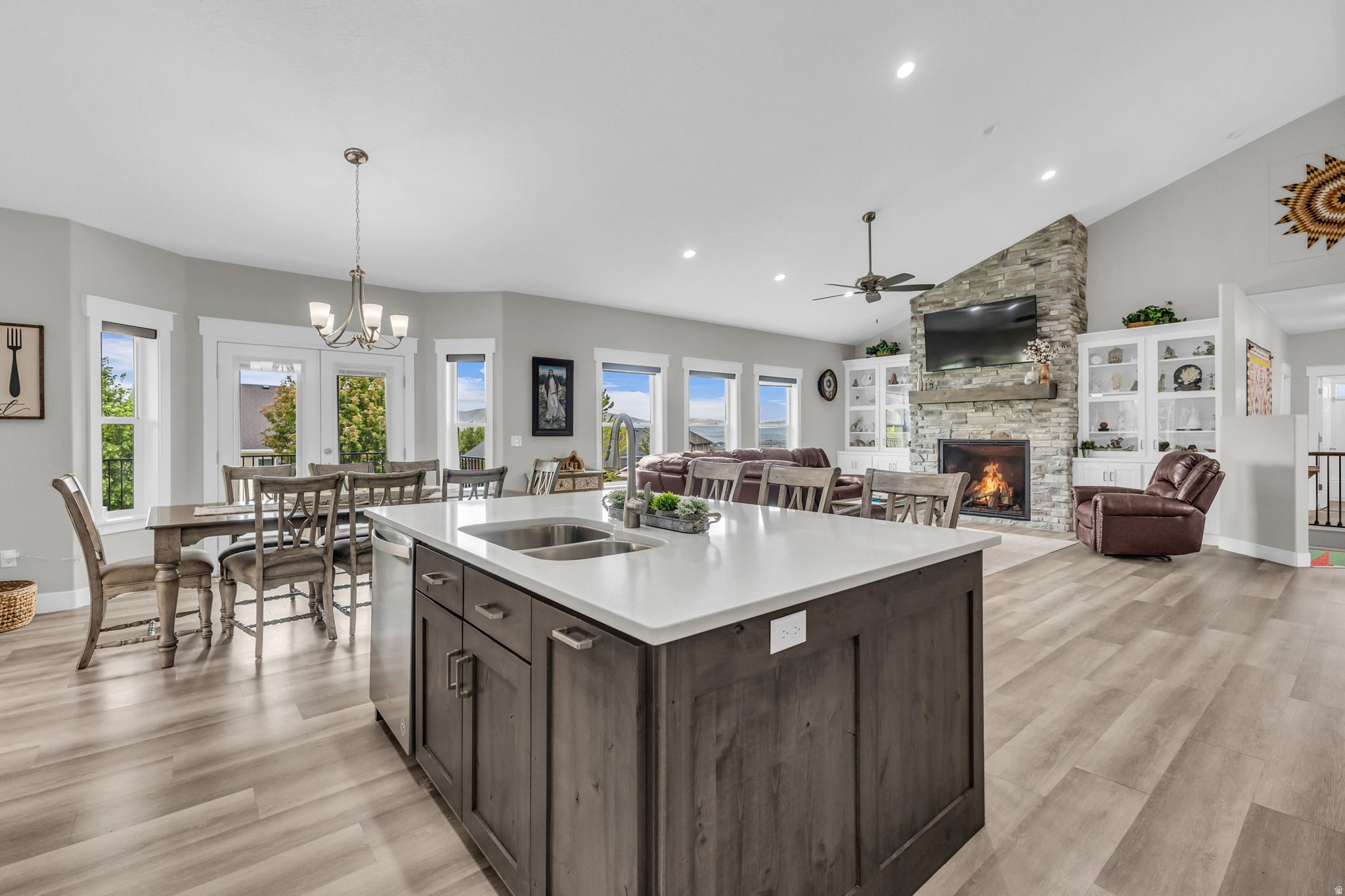 MOUNT LOAFER - Residential