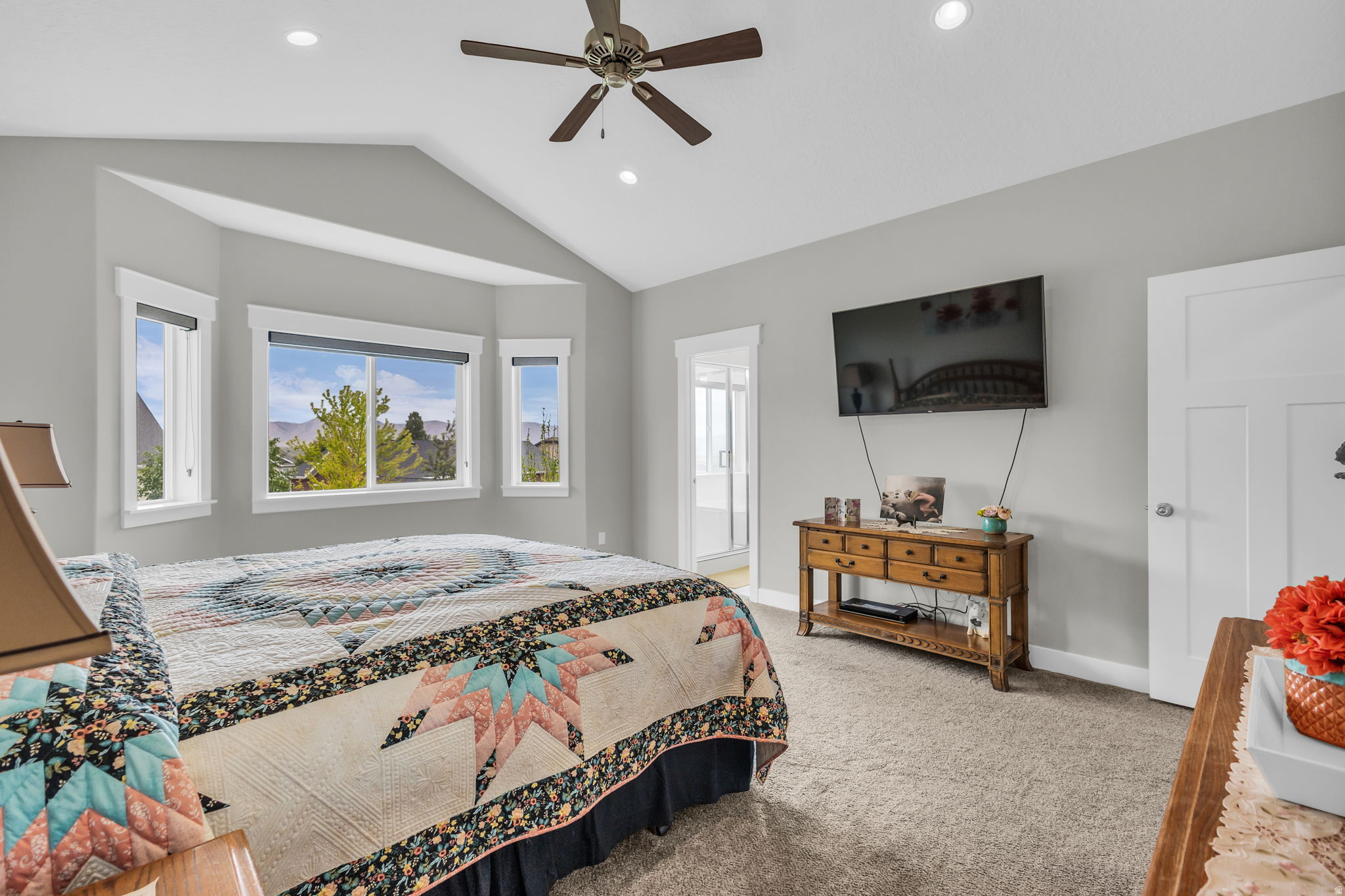 MOUNT LOAFER - Residential