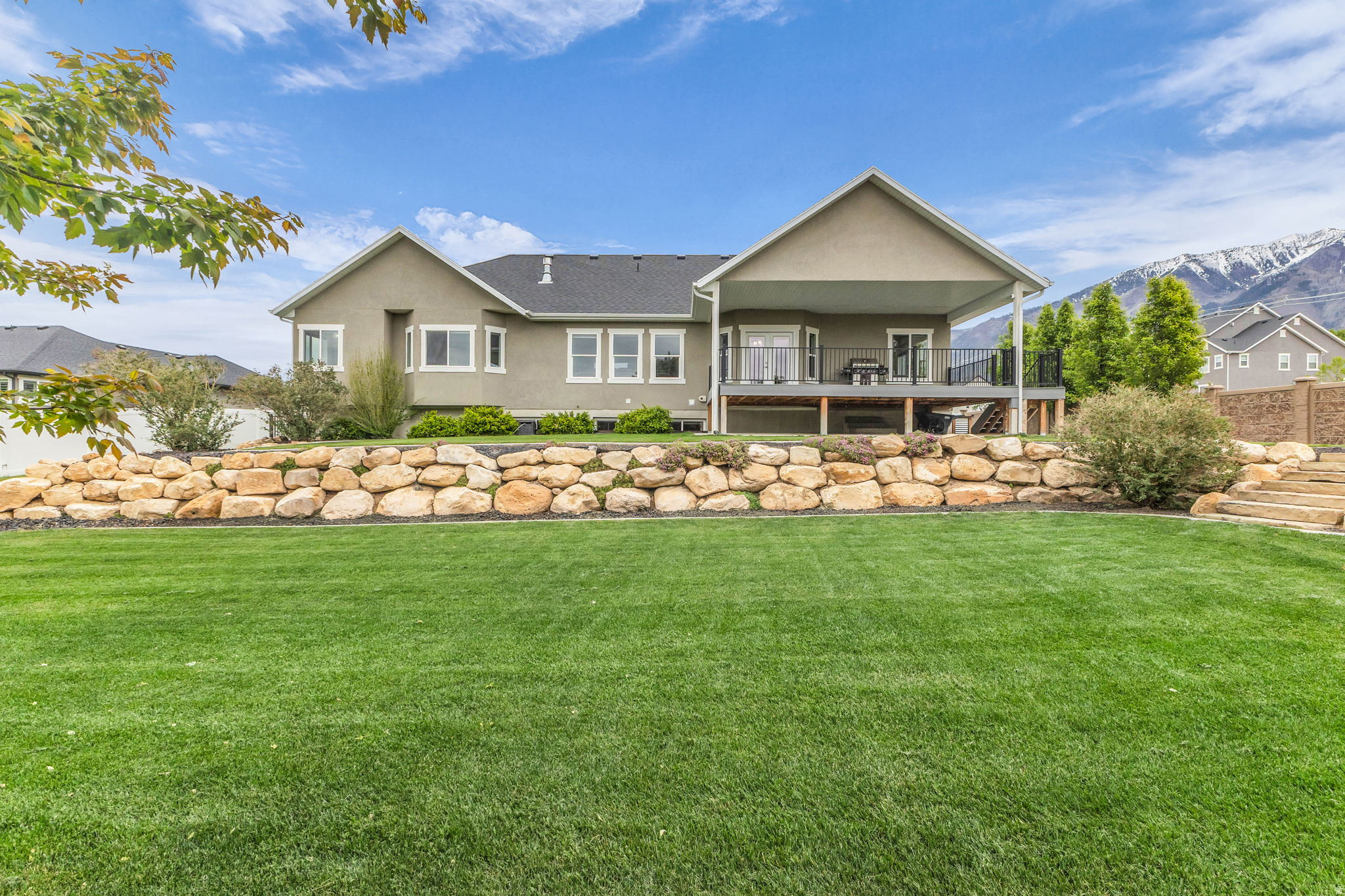 MOUNT LOAFER - Residential