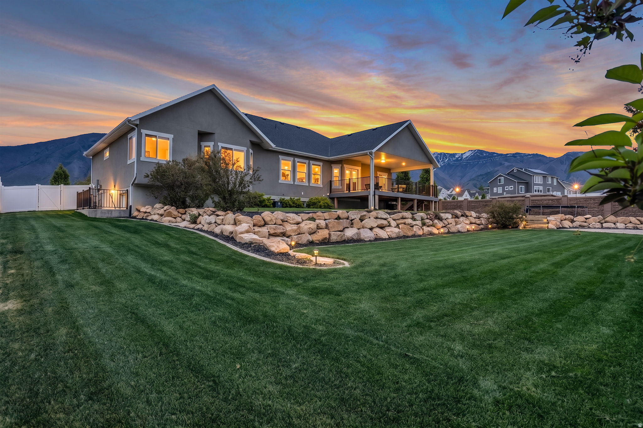 MOUNT LOAFER - Residential