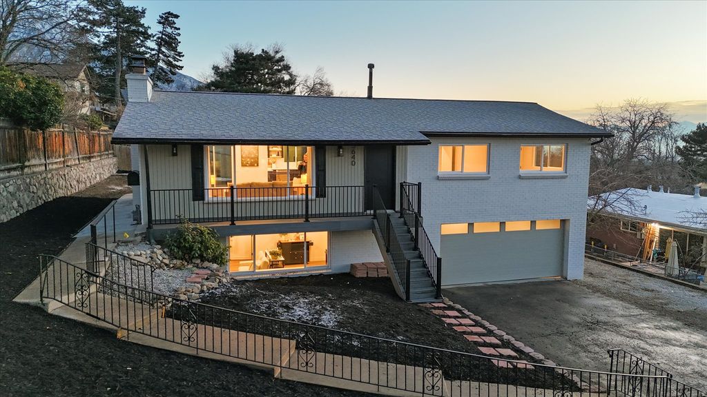 Photo of 3640 E PALISADE DR S, Salt Lake City, UT 84109 (MLS # 2133996)