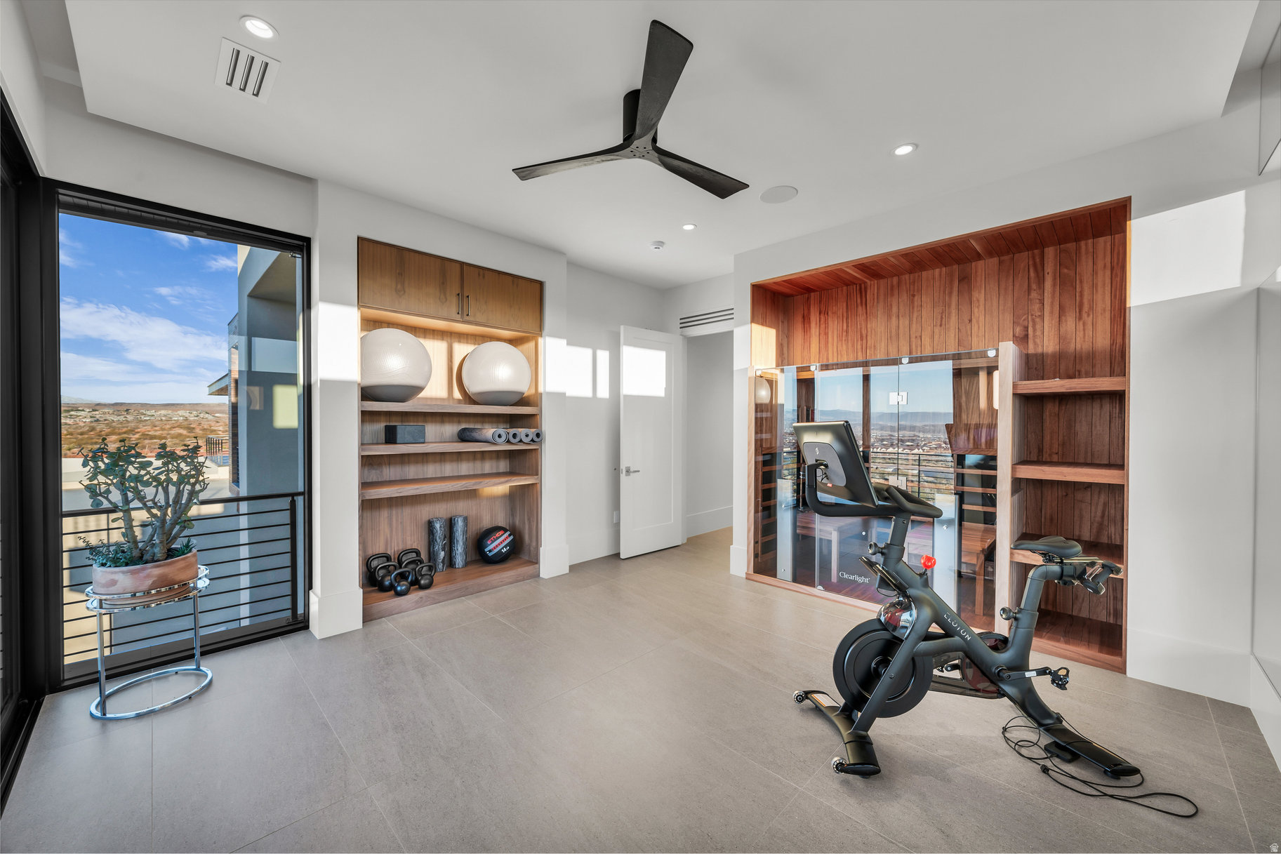 SOLENTE VILLAGE - Residential