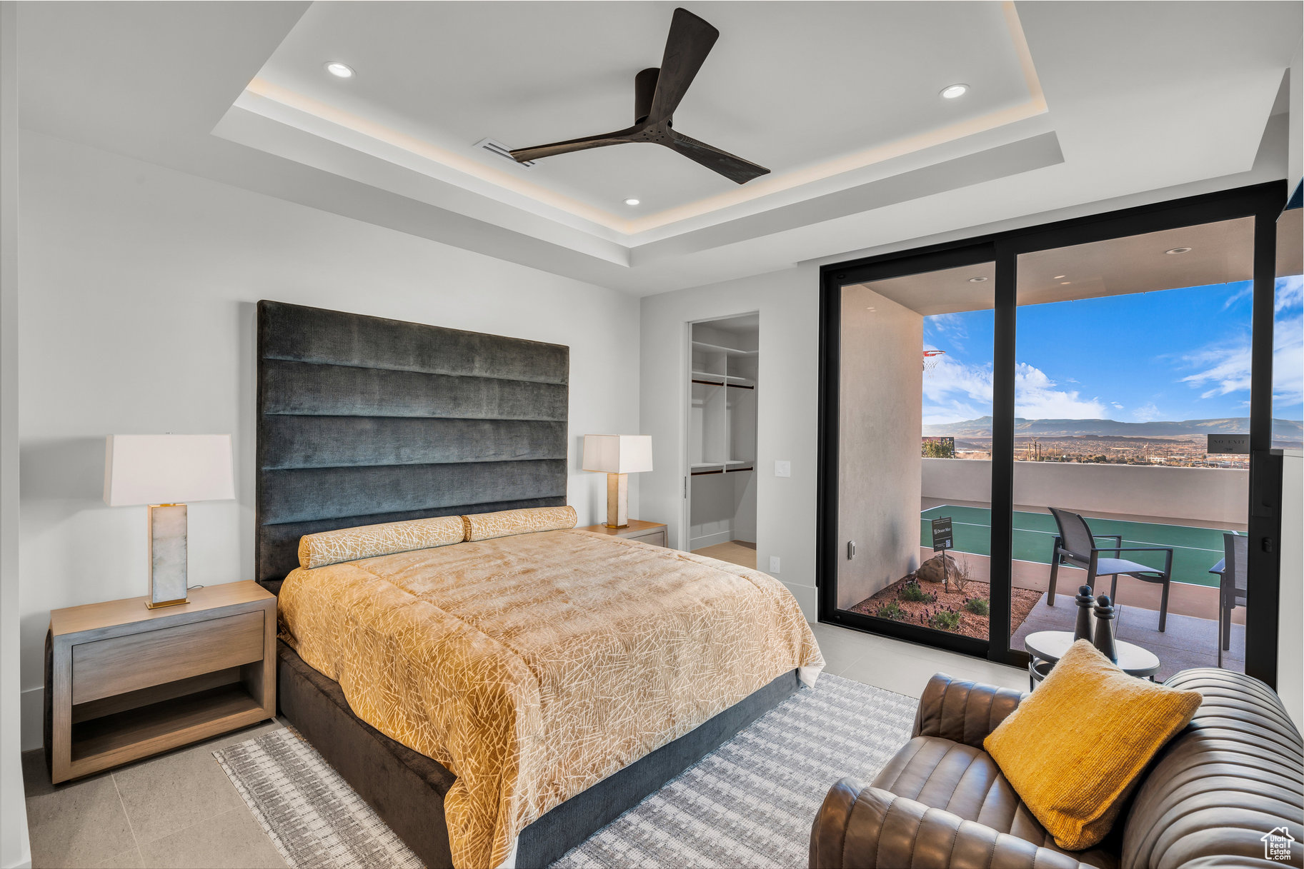 SOLENTE VILLAGE - Residential