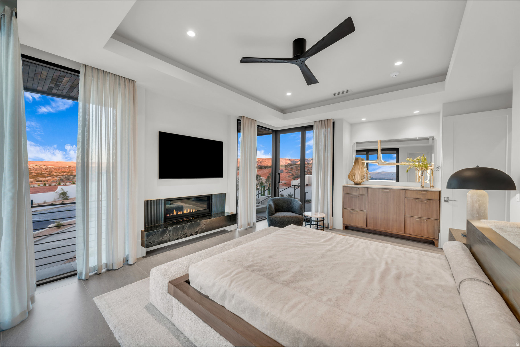 SOLENTE VILLAGE - Residential