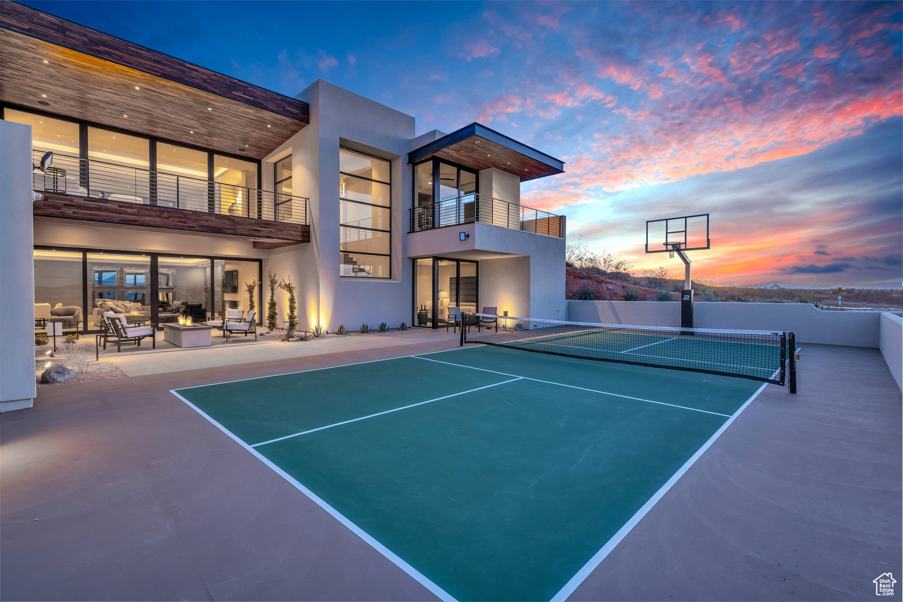 SOLENTE VILLAGE - Residential