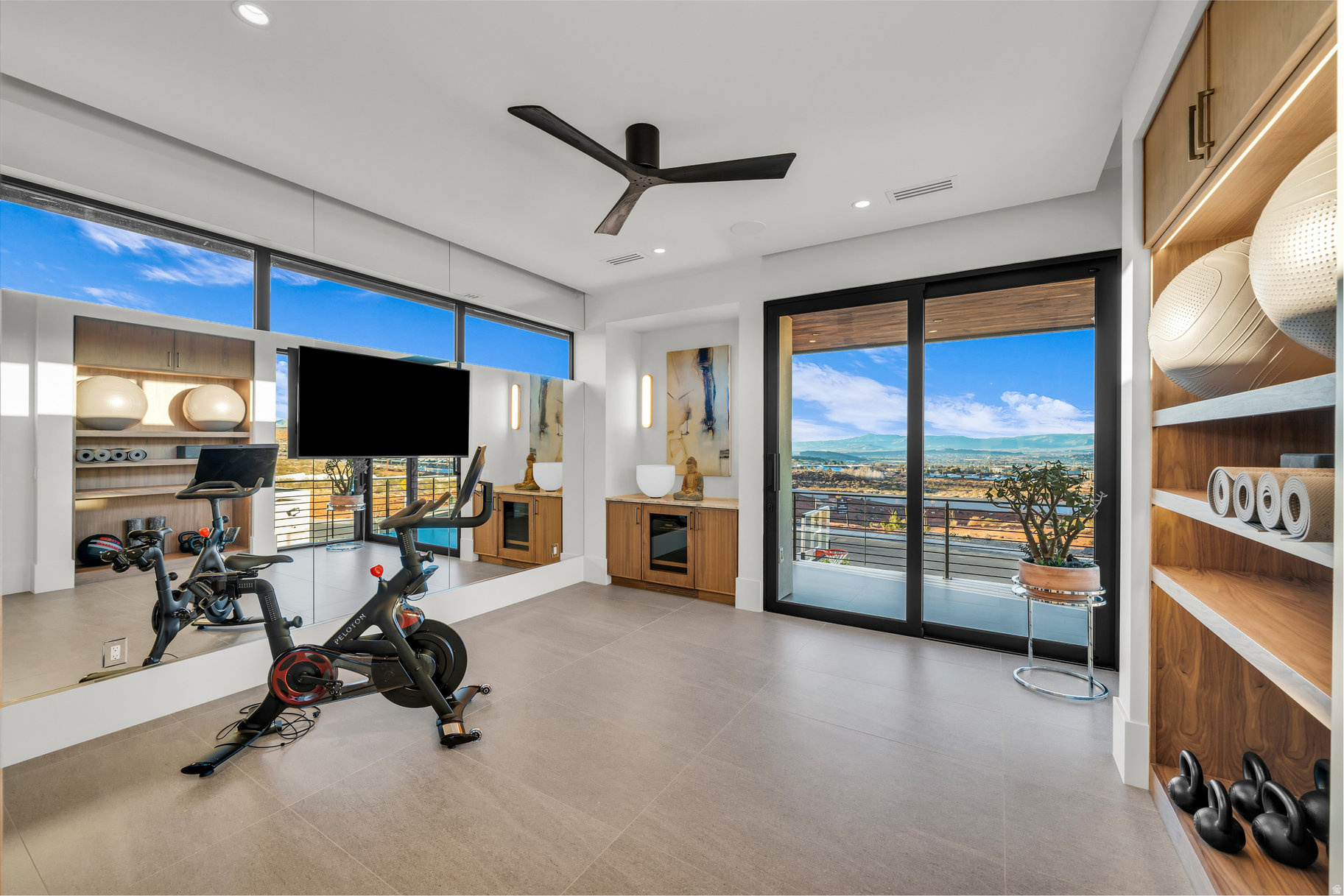 SOLENTE VILLAGE - Residential