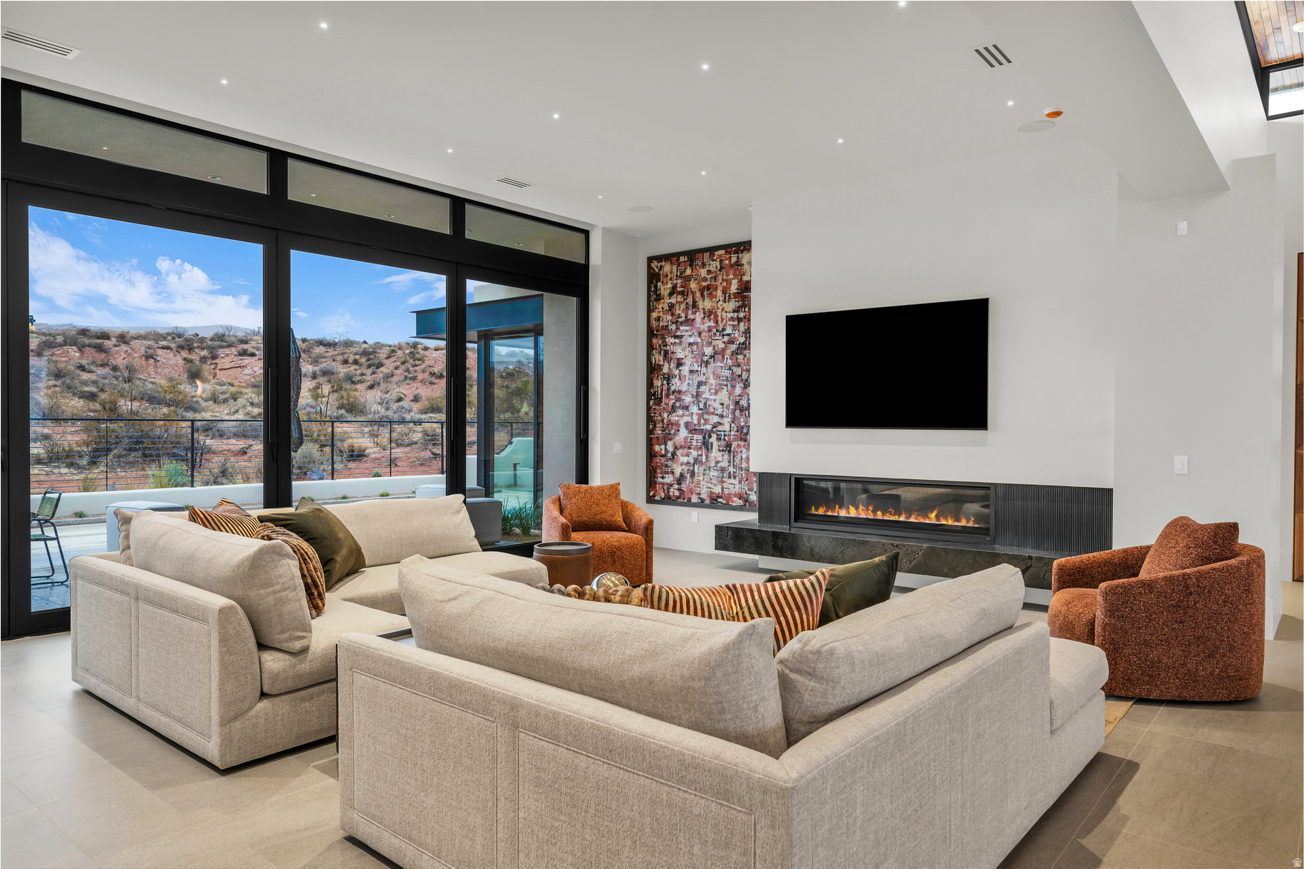 SOLENTE VILLAGE - Residential