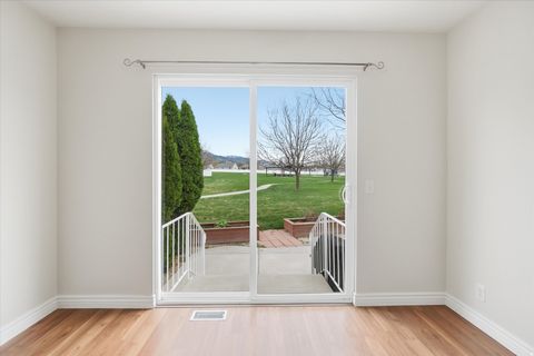 Tiny photo for 456 E 2650 N, North Logan, UT 84341 (MLS # 2146903)