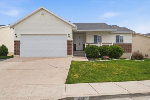 Tiny photo for 456 E 2650 N, North Logan, UT 84341 (MLS # 2146903)