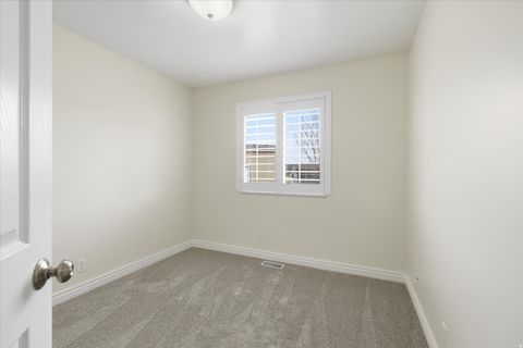 Tiny photo for 456 E 2650 N, North Logan, UT 84341 (MLS # 2146903)
