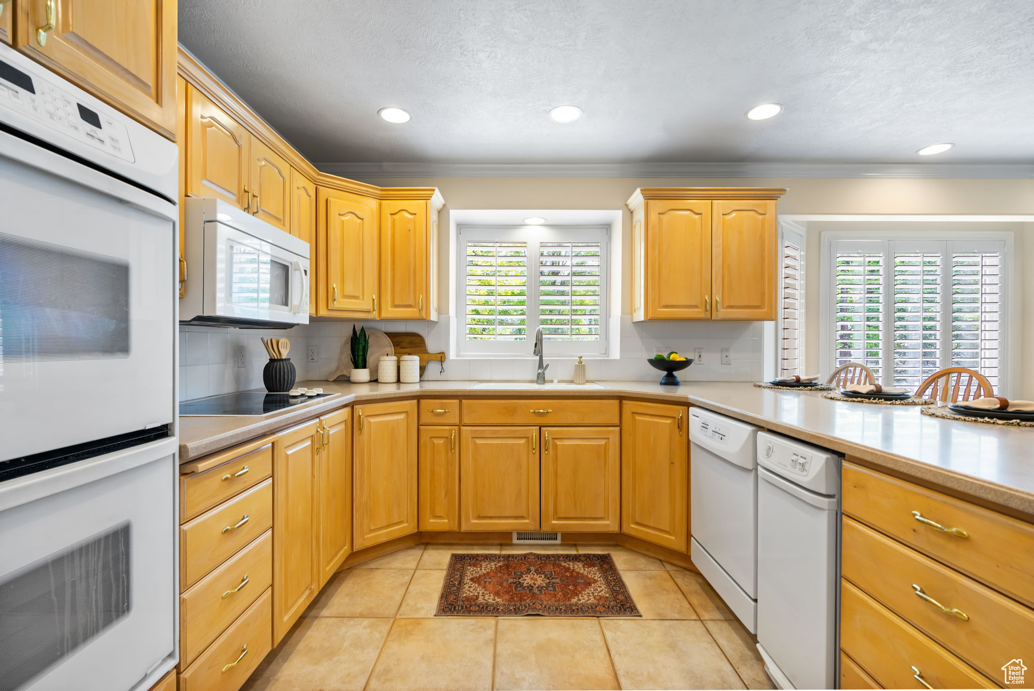 GARDENS OF MOUNTAIN VIEW - Residential
