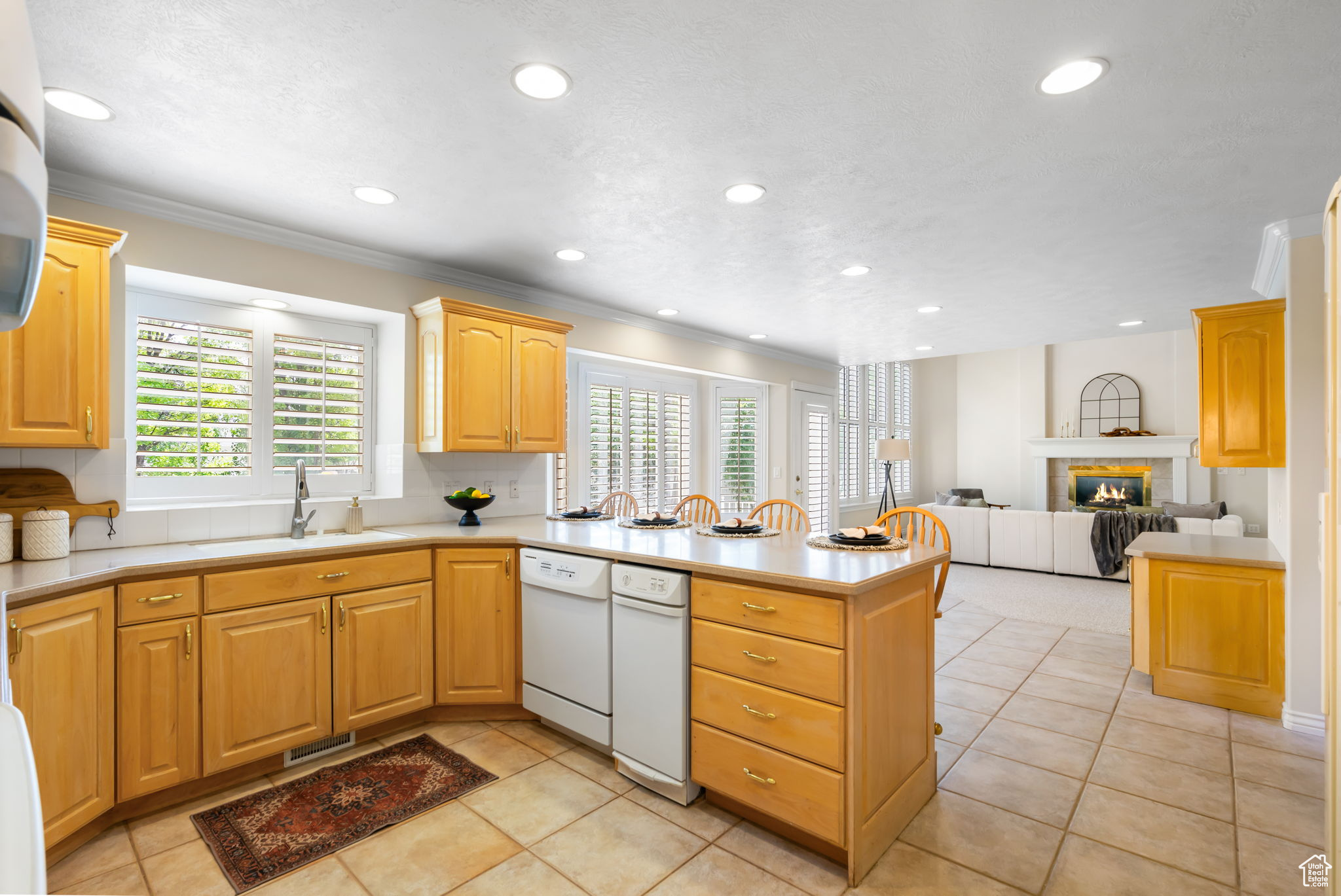 GARDENS OF MOUNTAIN VIEW - Residential