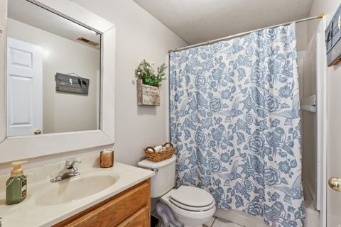 Tiny photo for 240 E 100 S, Richmond, UT 84333 (MLS # 2127233)