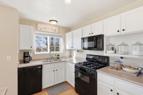Tiny photo for 240 E 100 S, Richmond, UT 84333 (MLS # 2127233)