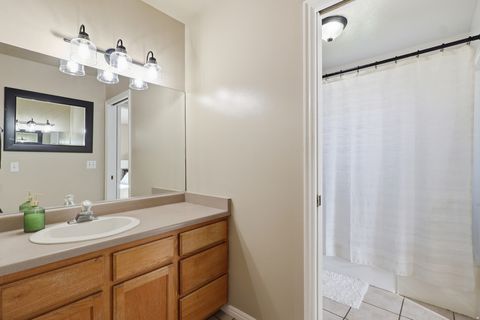 Tiny photo for 240 E 100 S, Richmond, UT 84333 (MLS # 2127233)