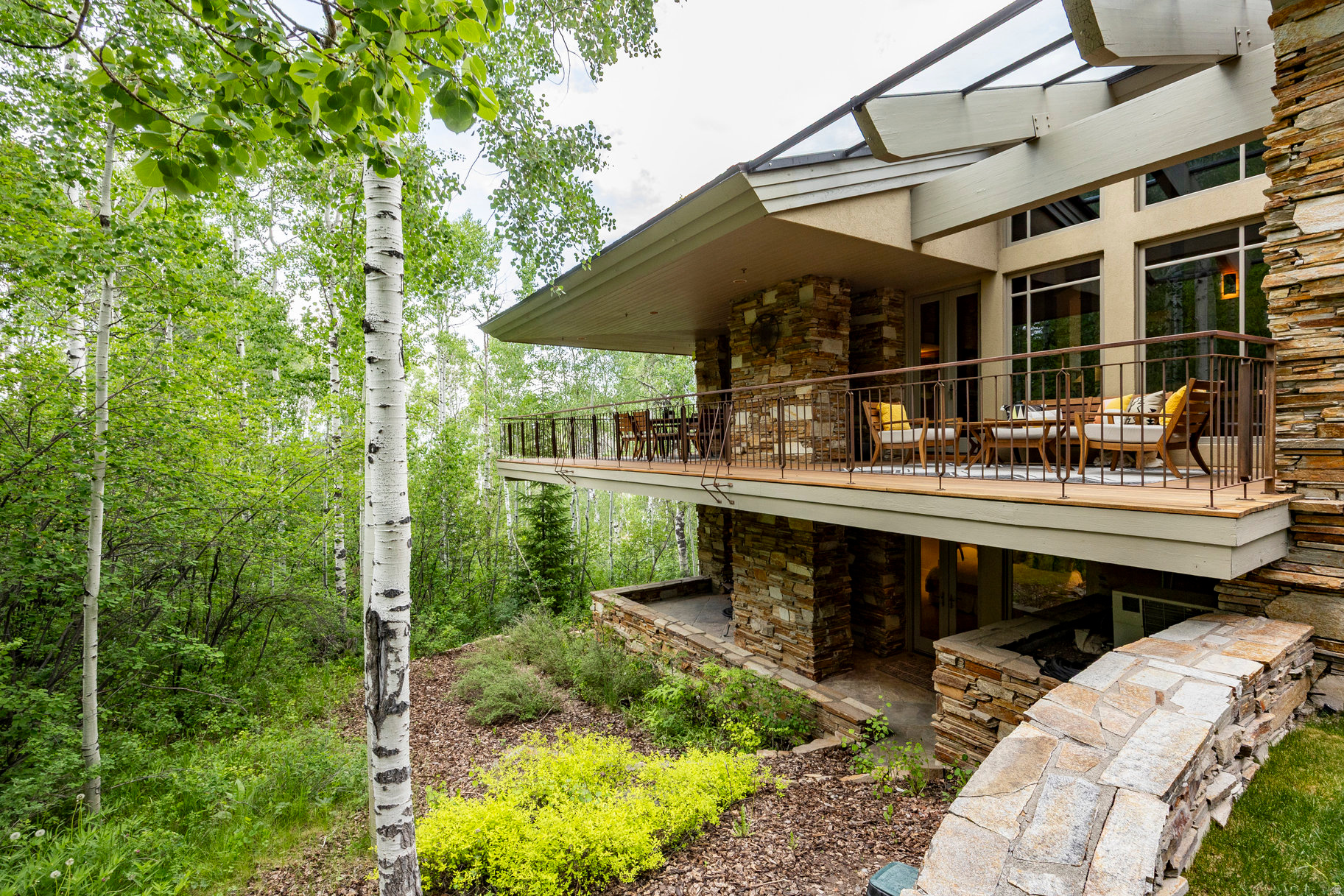 ASPEN SPRINGS RANCH - Residential