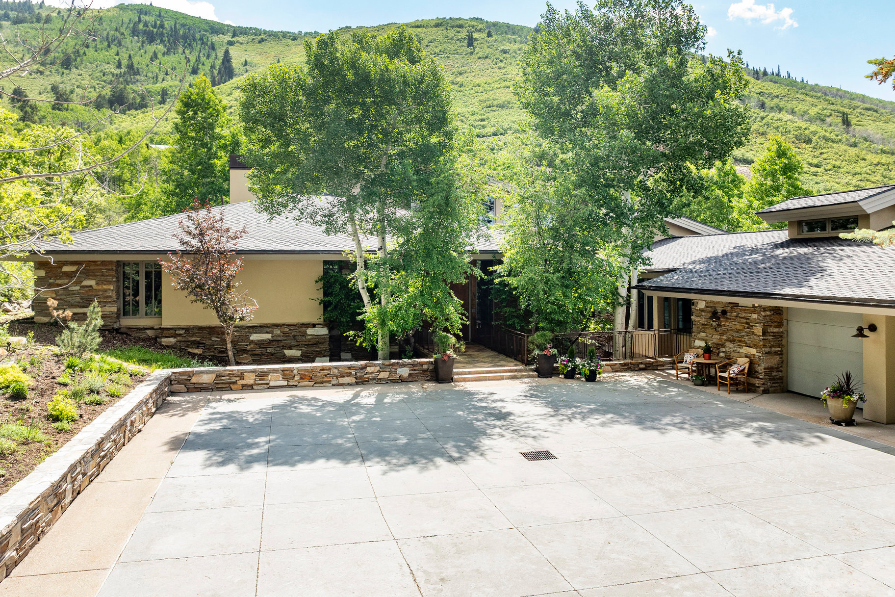 ASPEN SPRINGS RANCH - Residential