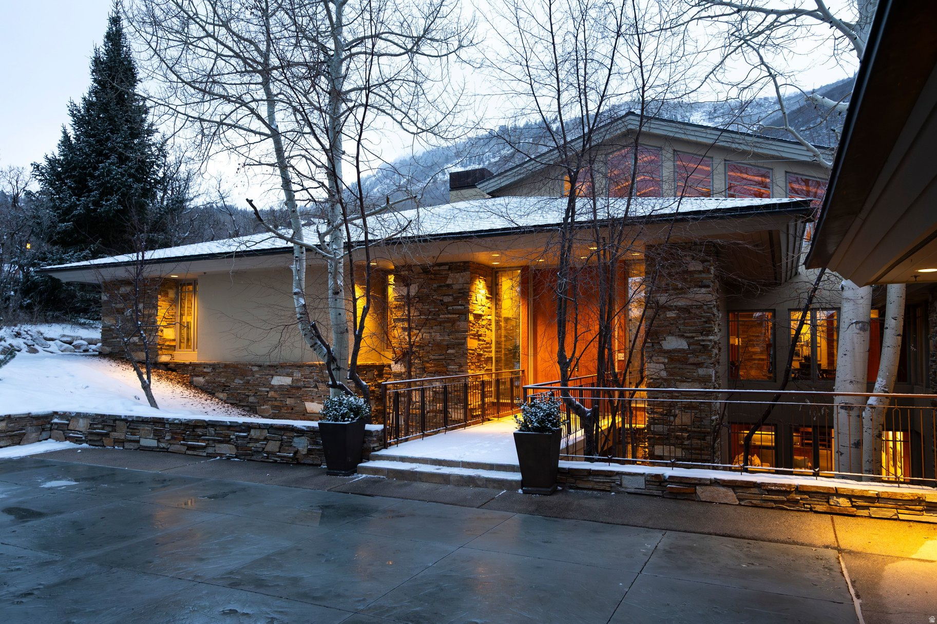 ASPEN SPRINGS RANCH - Residential