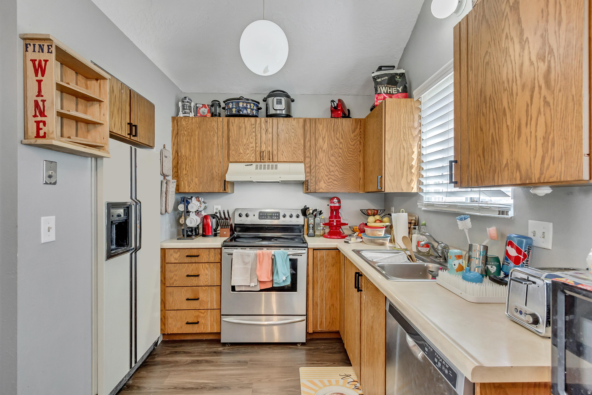 SUNNYBROOK - Residential