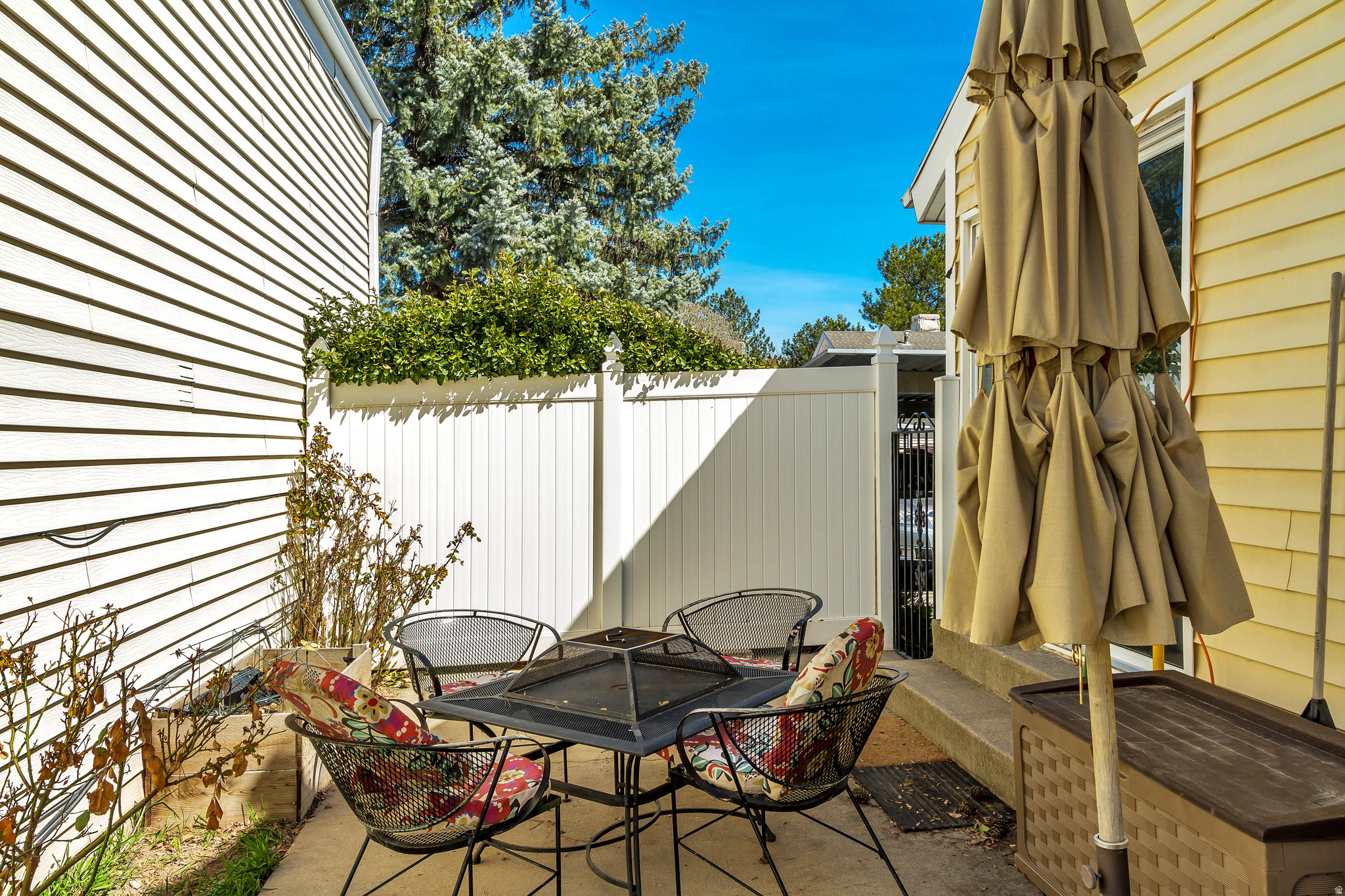 SUNNYBROOK - Residential