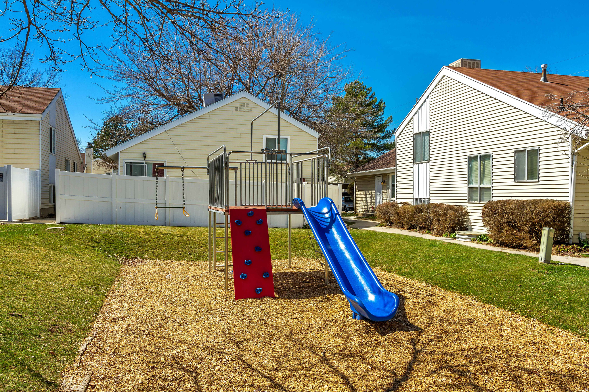 SUNNYBROOK - Residential