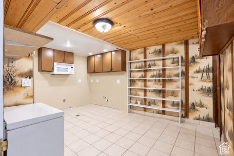Tiny photo for 235 S 900 E, Kaysville, UT 84037 (MLS # 2186899)