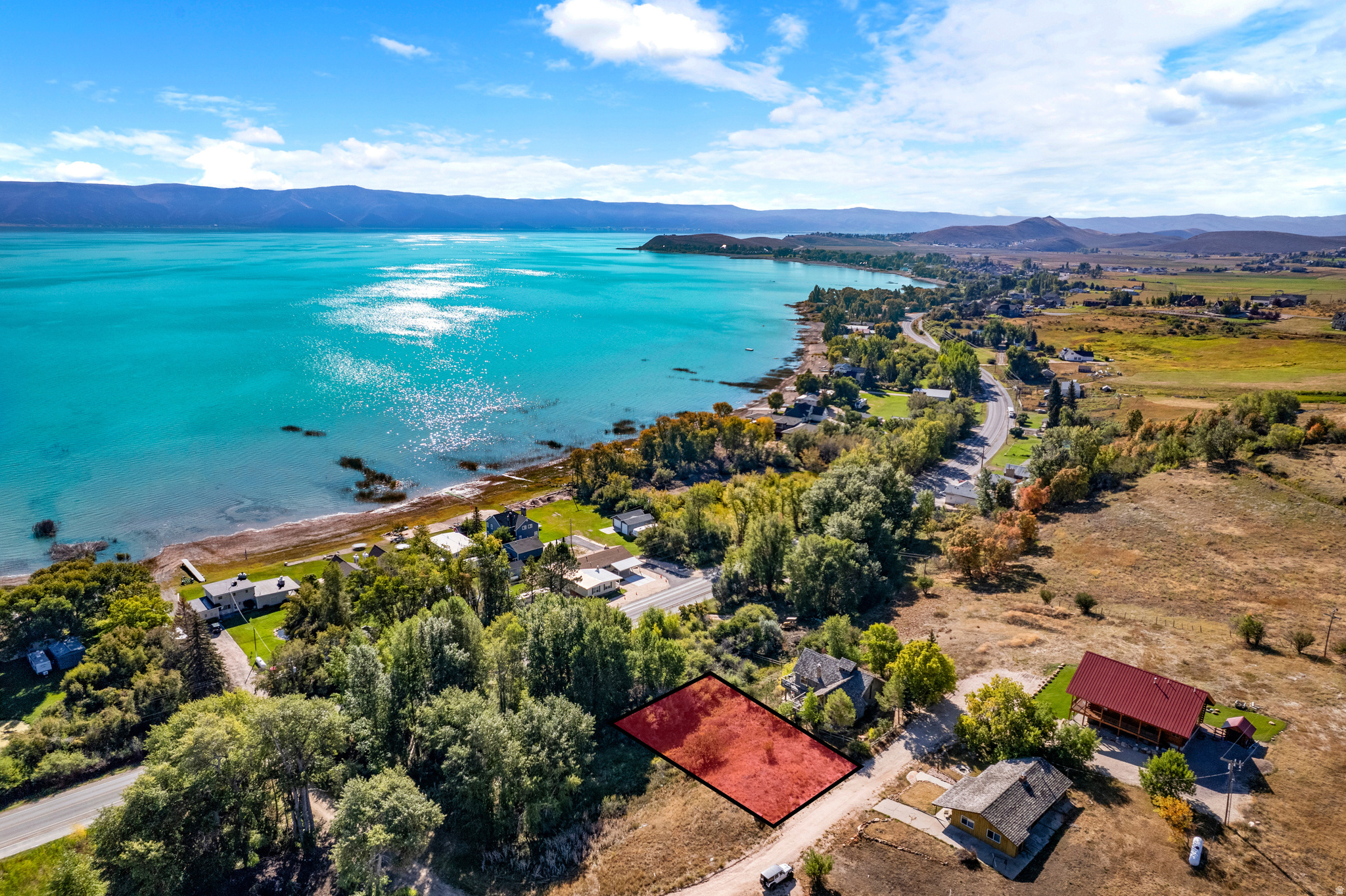 LAKE EDGE HILLS - Land