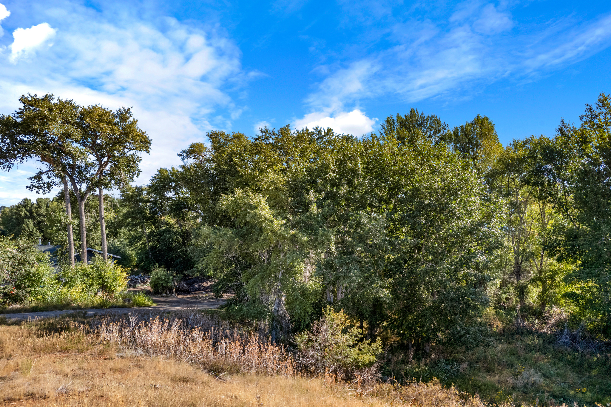 LAKE EDGE HILLS - Land