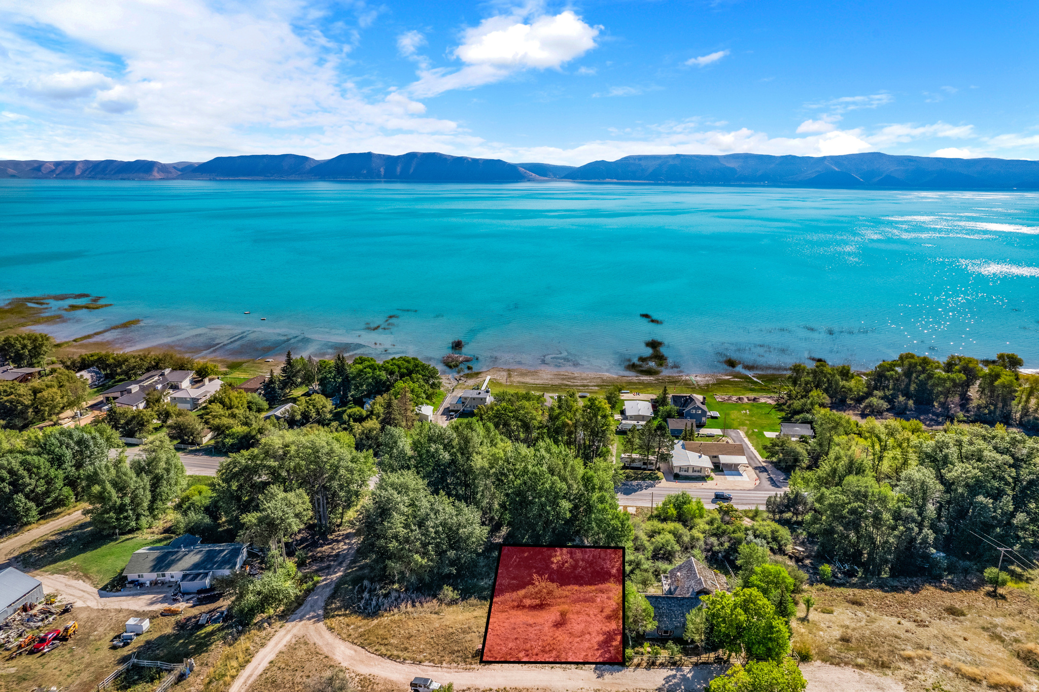 LAKE EDGE HILLS - Land