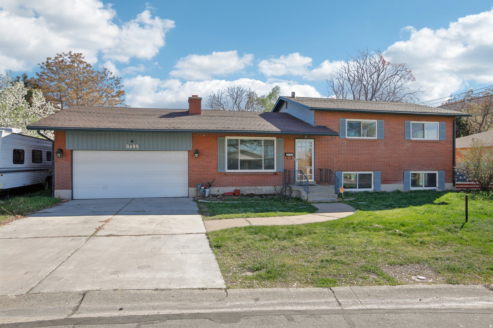 OQUIRRH HILLS - Residential