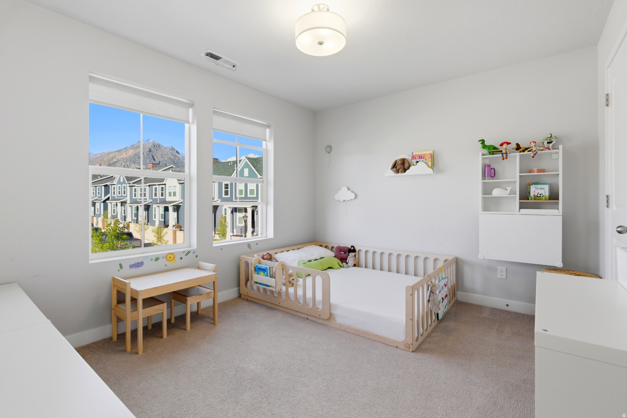 RIDGEVIEW - Residential