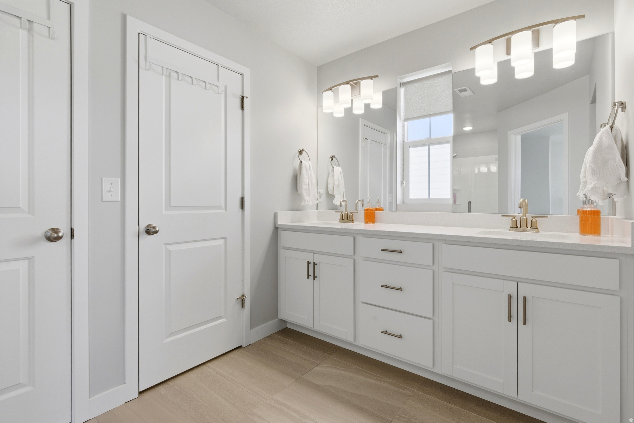 RIDGEVIEW - Residential