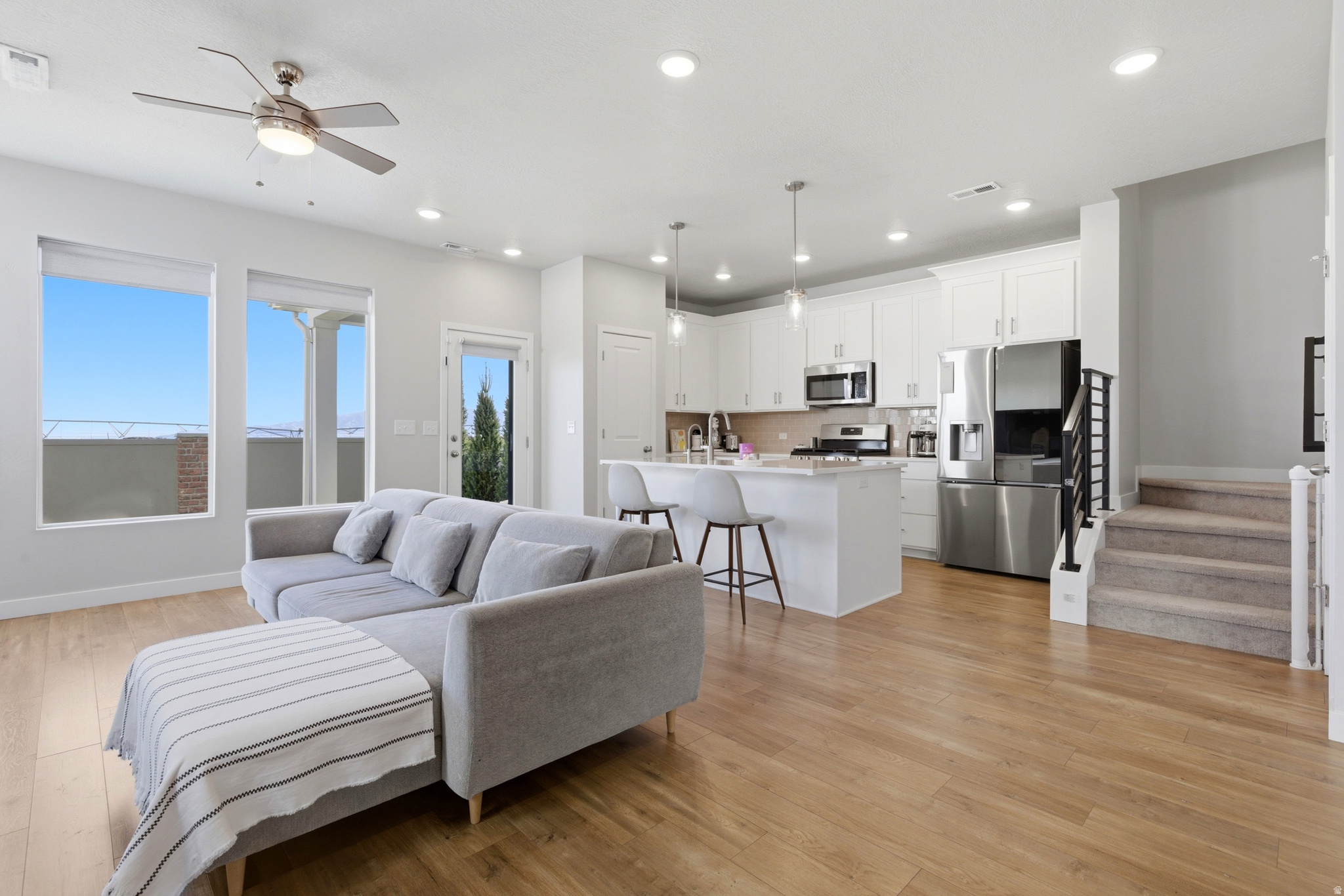 RIDGEVIEW - Residential