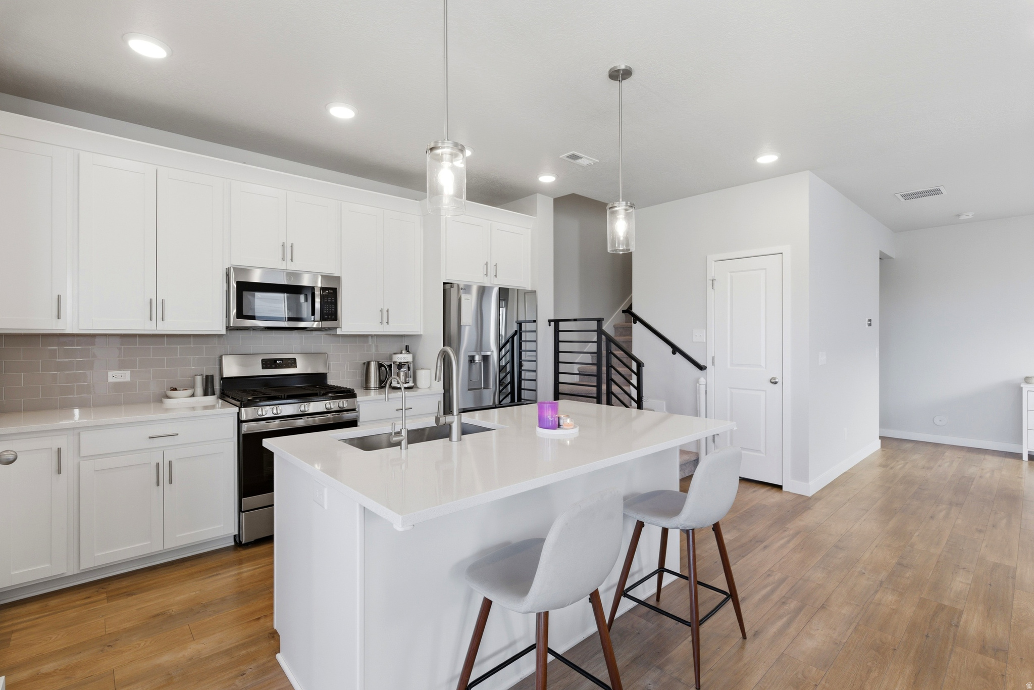 RIDGEVIEW - Residential