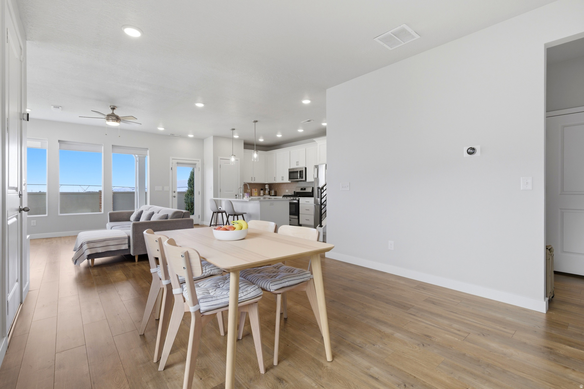 RIDGEVIEW - Residential