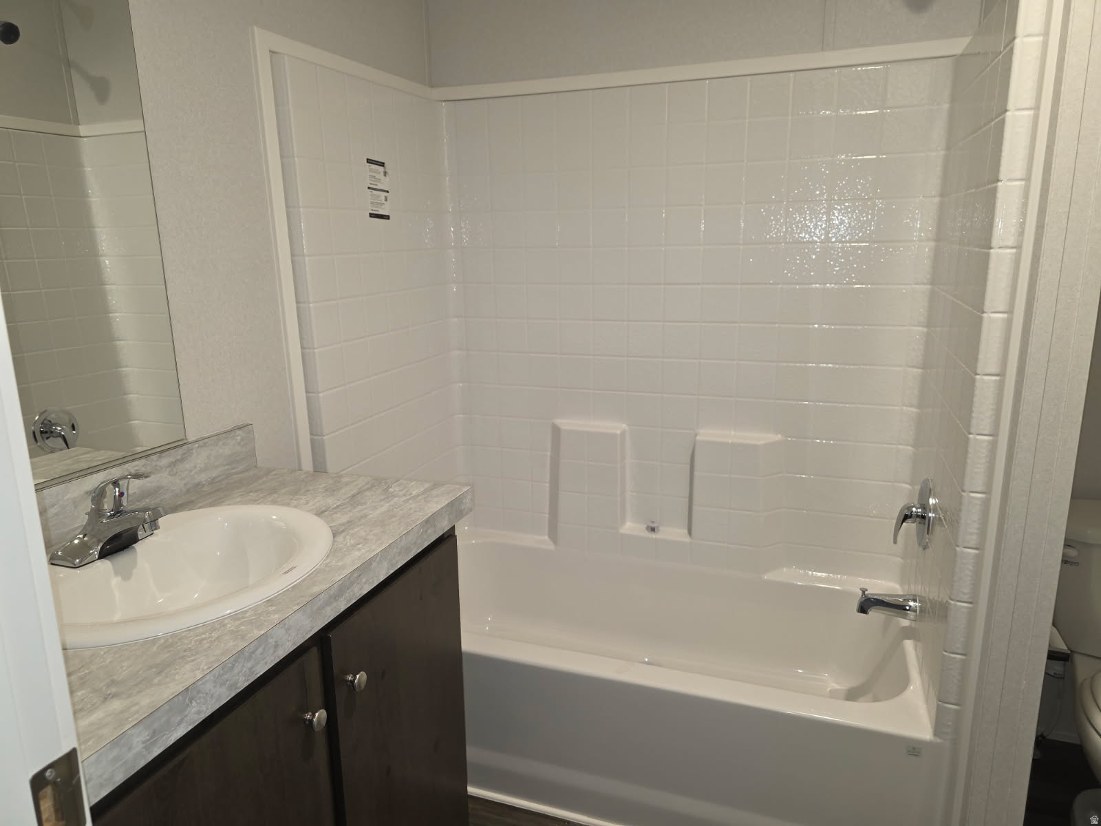 HIDDEN GLEN MOBILE ESTATES - Residential