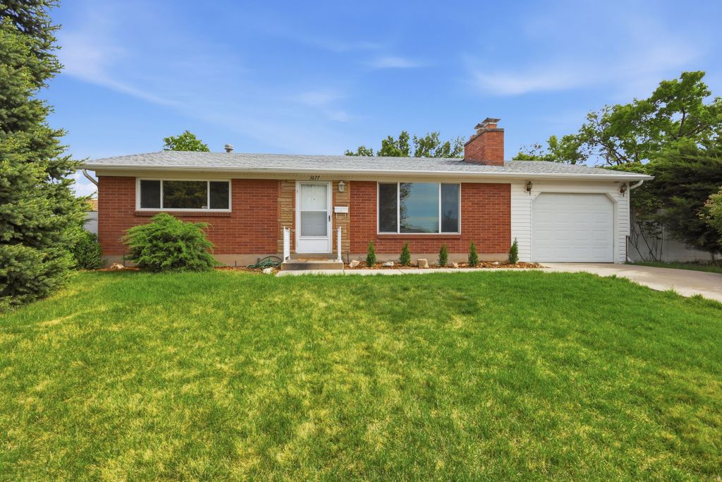 Photo of 3677 W KEWANEE DR, West Valley City, UT 84120 (MLS # 2153536)
