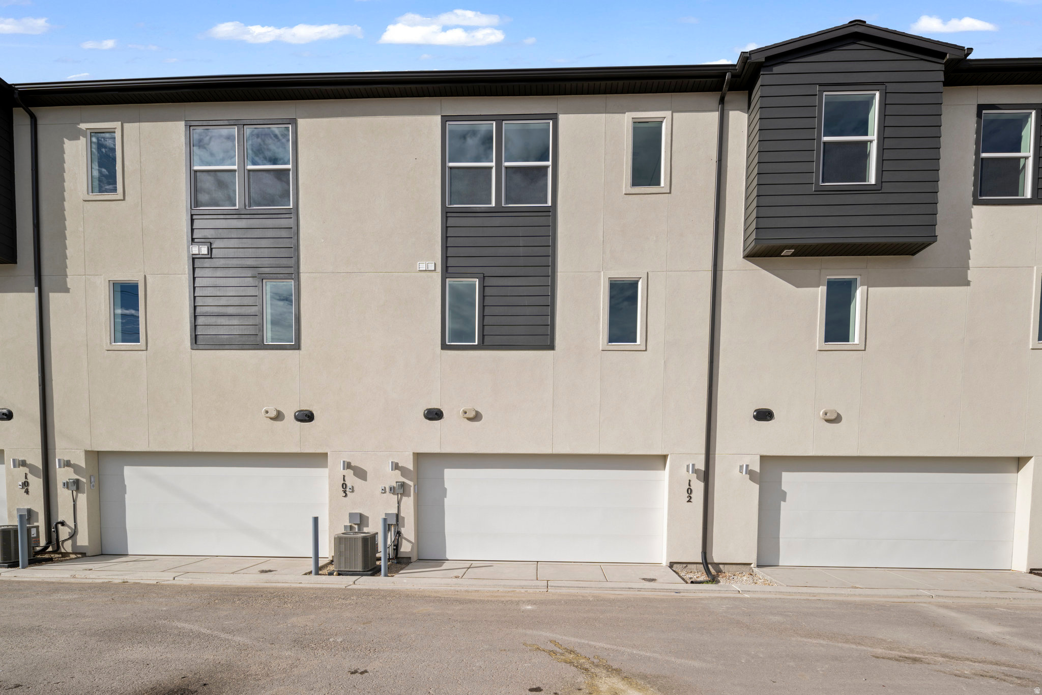 BULLION - Residential