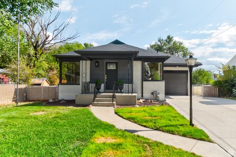 Photo of 876 N 1300 W, Salt Lake City, UT 84116 (MLS # 2114034)